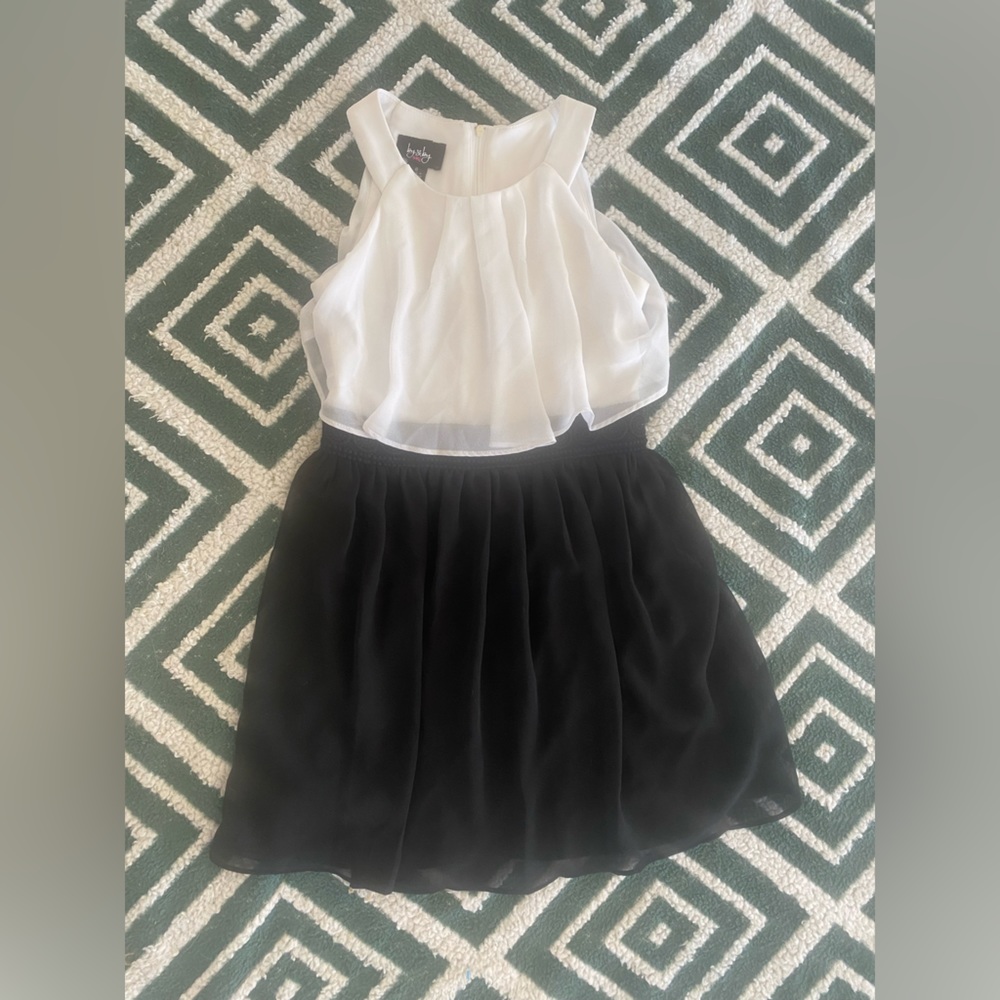 By & By Girl Black and White super cute flowy dress